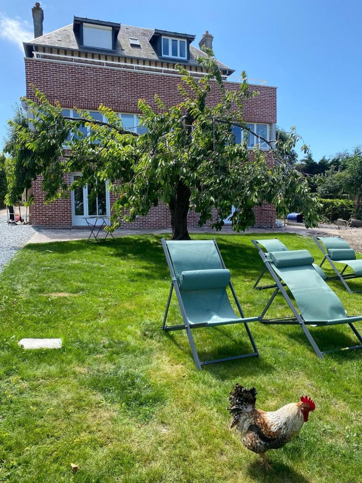 Gites De La Baie D'Honfleur Cricqueboeuf Exterior photo